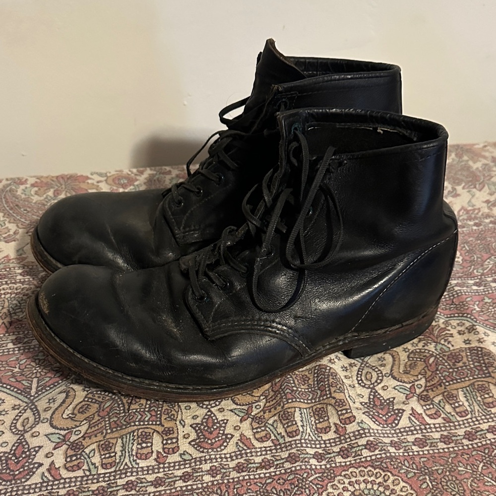 Black Leather Red Wing Heritage Men's Boots
